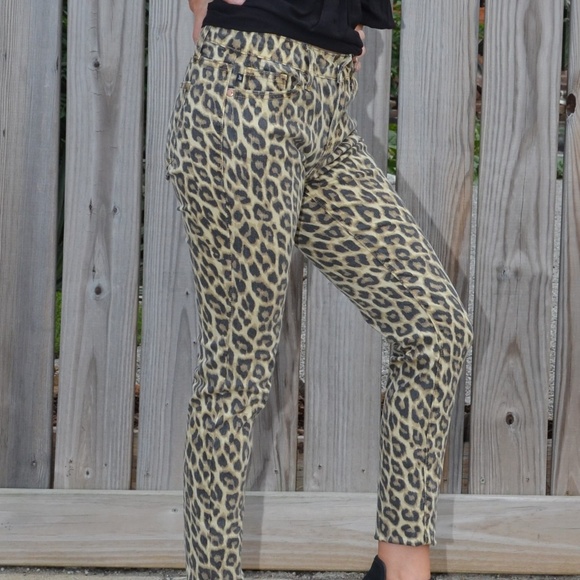 Judy Blue Leopard Skinny Jeans - Picture 3 of 3